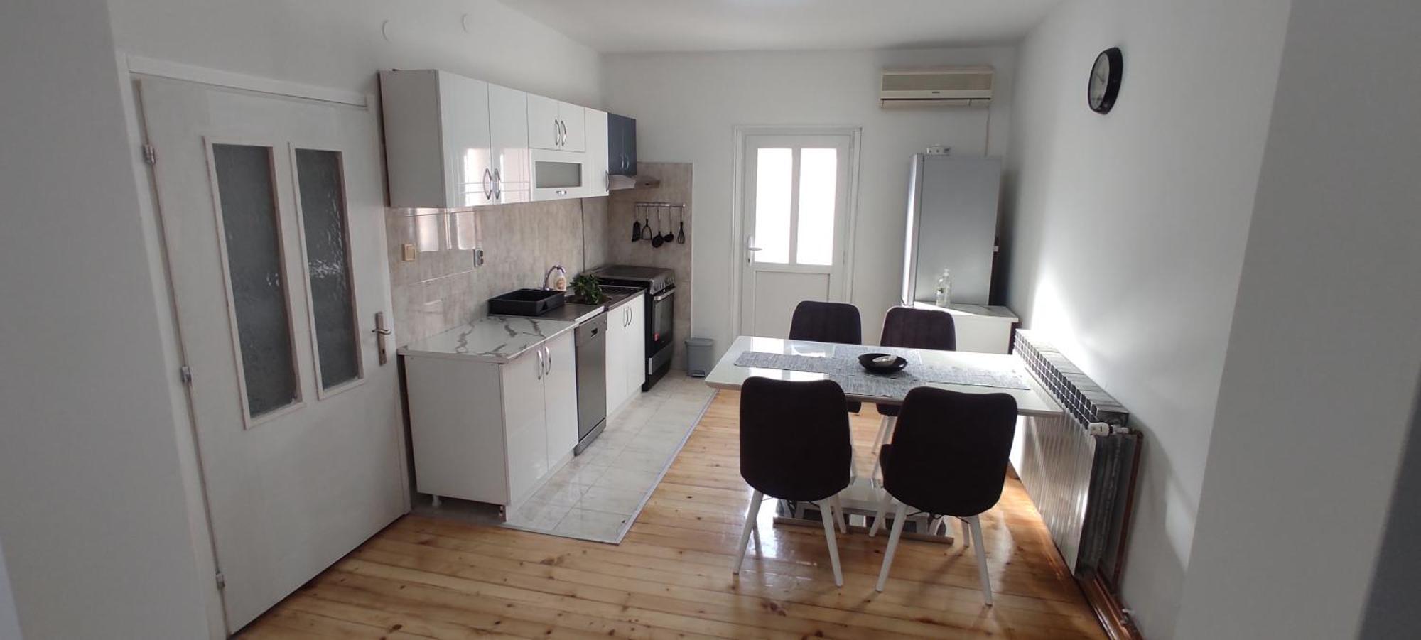 Apartmani Kacara Sremski Karlovci Esterno foto